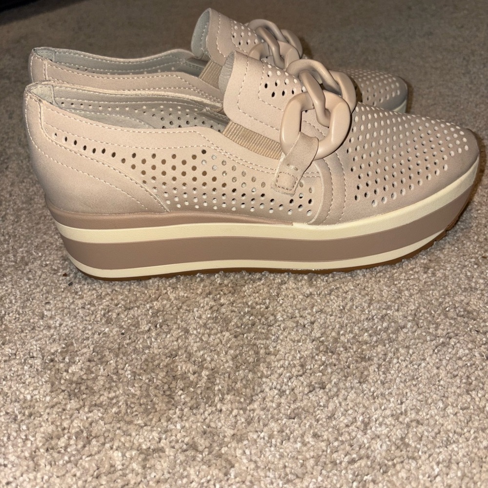 Women's Beige Platform Loafers